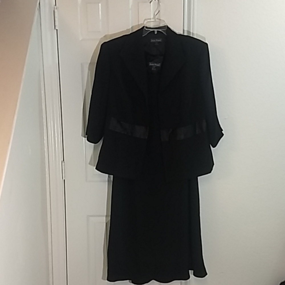 Elegant 2 piece black dress